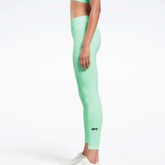 Reebok x Victoria Beckham Seamless Leggings Size Medium NWT - Picture 3 of 8